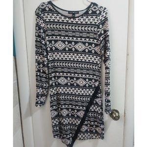 Long-sleeved dress